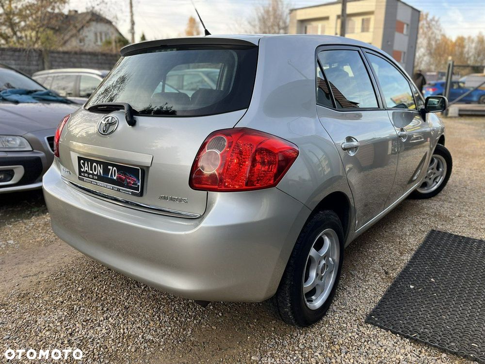 Toyota Auris - 8