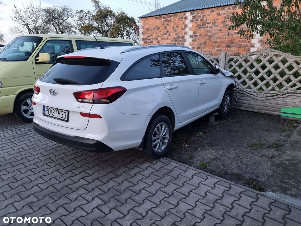 Hyundai i30 1.6 D Classic + - 1