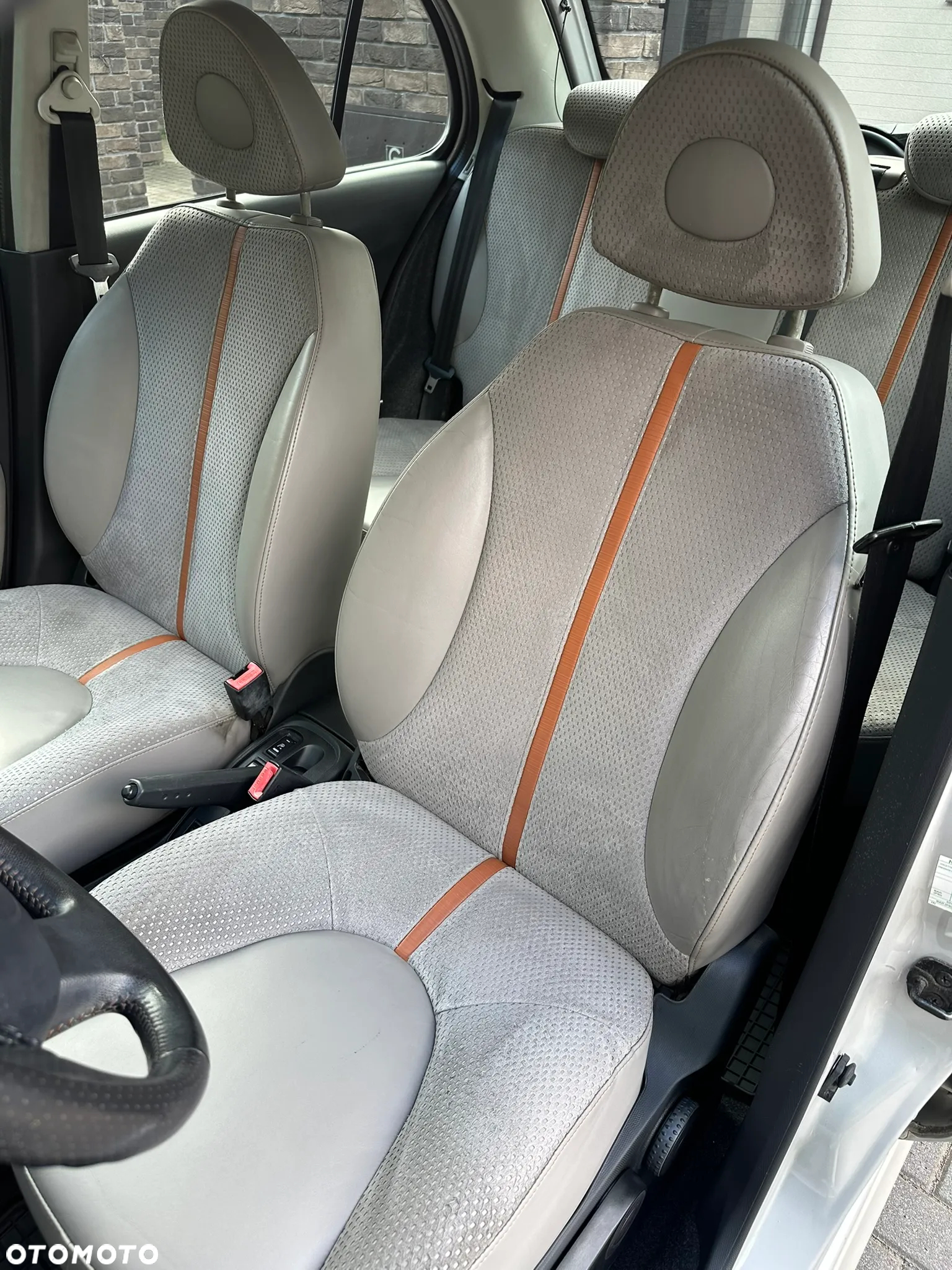Nissan Micra 1.6 Active Luxury - 11