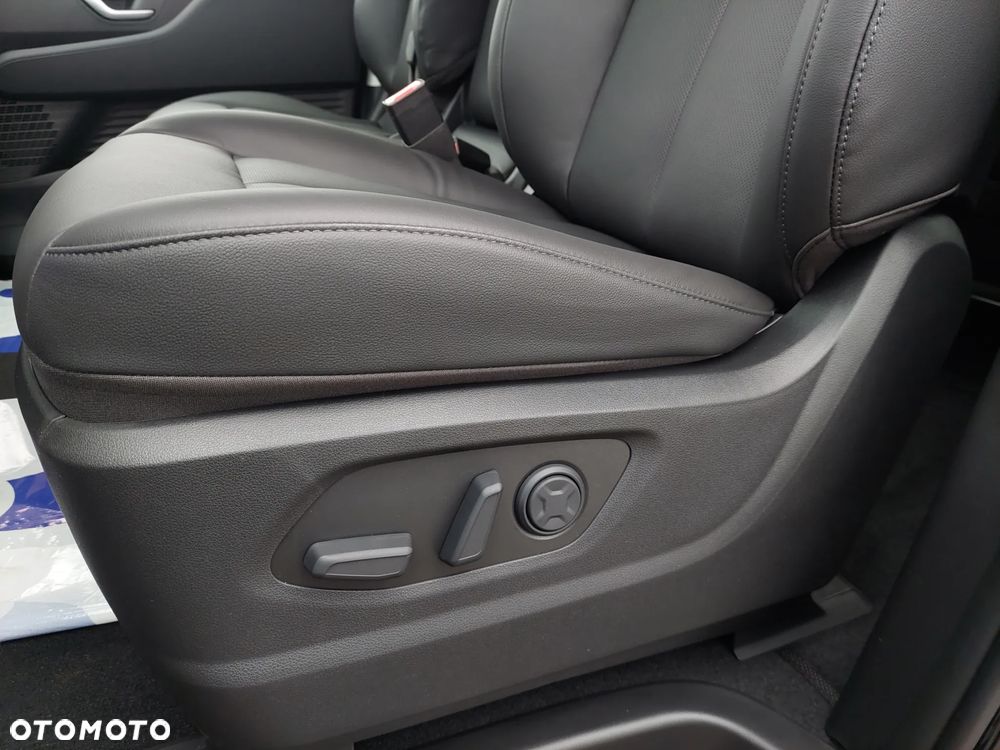 Hyundai Staria 1.6 T-GDI HEV Smart VIP - 26