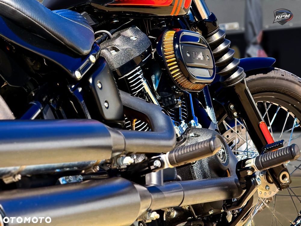 Harley-Davidson Softail Street Bob - 25