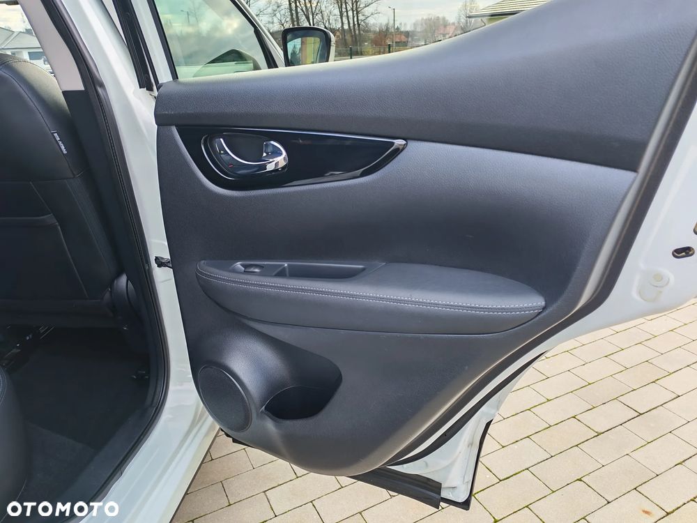 Nissan Qashqai 1.5 dCi Visia EU6 - 25