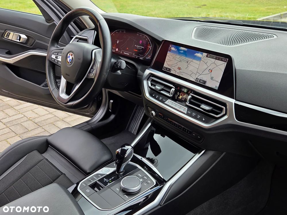 BMW Seria 3 320d M Sport Shadow sport - 23