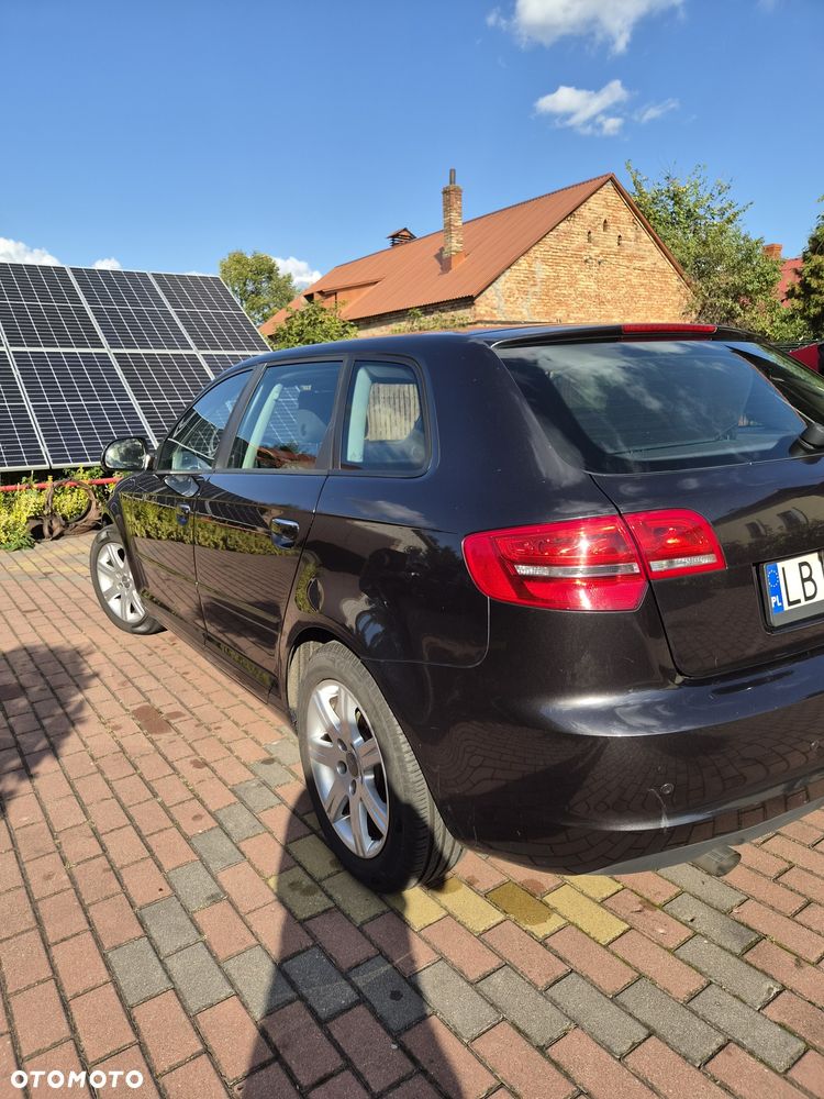 Audi A3 Sportback - 8
