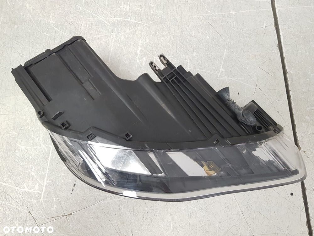AUDI A1 08-14 8X 8X0 LAMPA LEWA PRZEDNIA ZWYKŁA KOMPLETNA EUROPA IGŁA 8X0941003 - 9