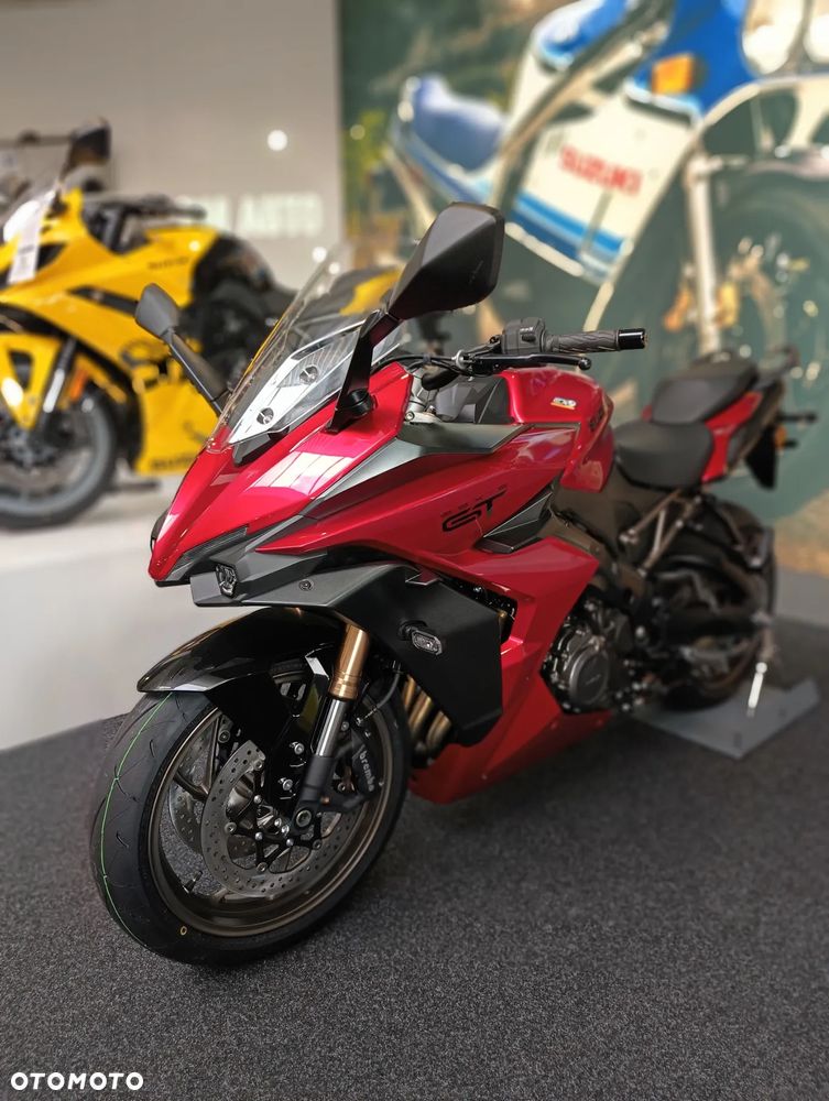 Suzuki GSX 1000 - 6