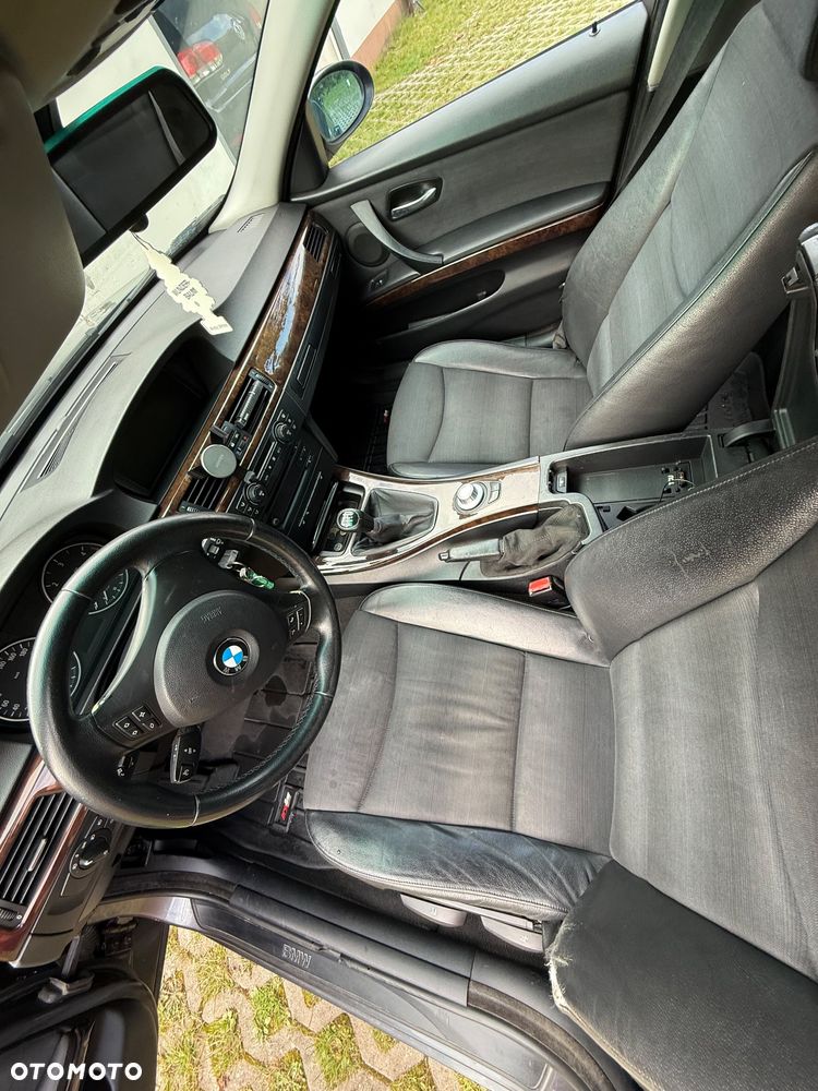 BMW Seria 3 320d - 13