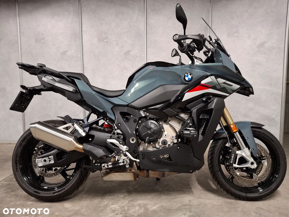 BMW XR - 1