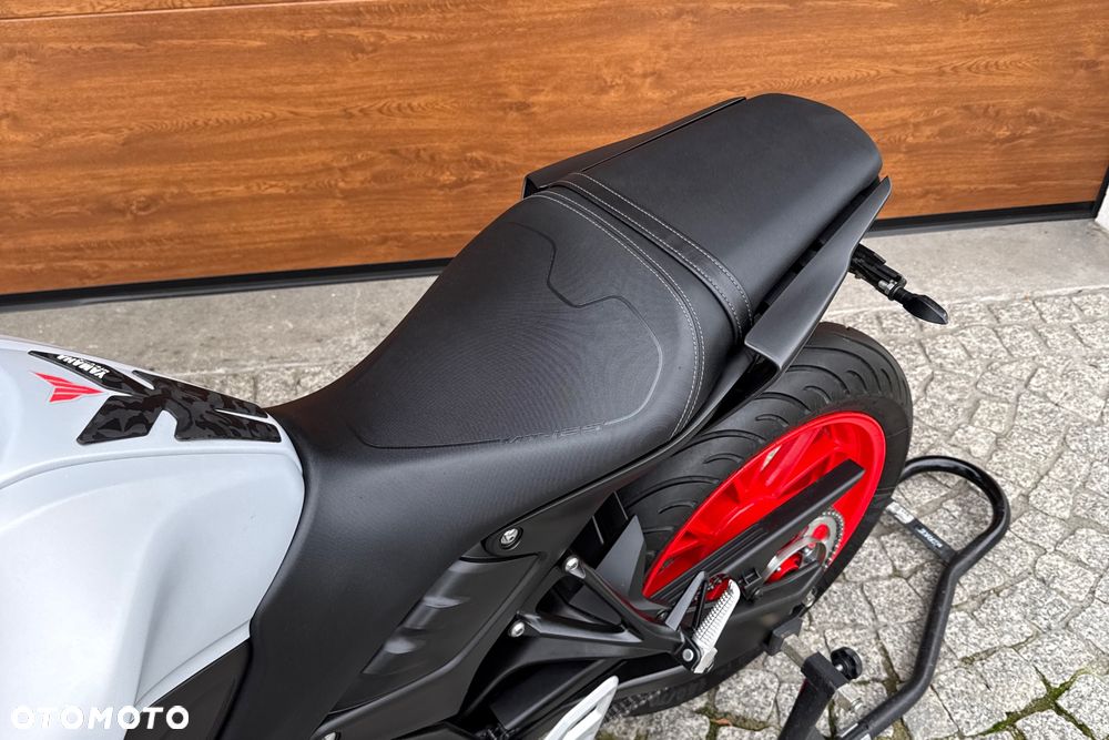 Yamaha MT - 20