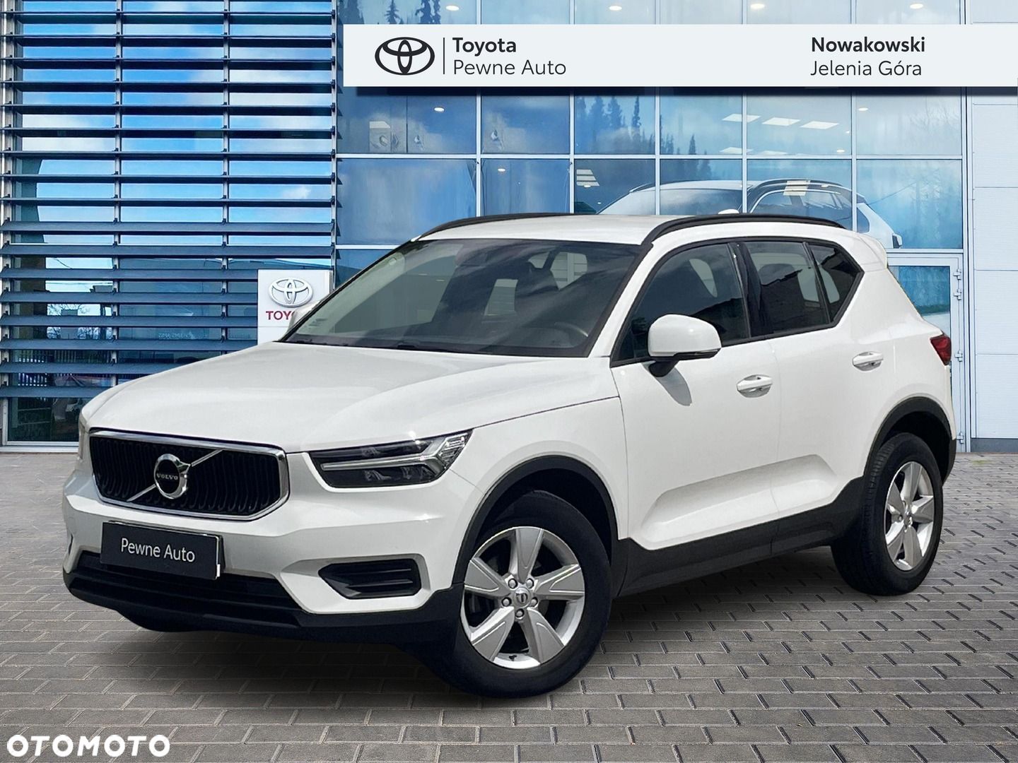Volvo XC 40 T3 Momentum Core - 1