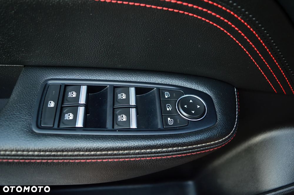 Renault Arkana E-TECH 145 R.S.LINE - 36