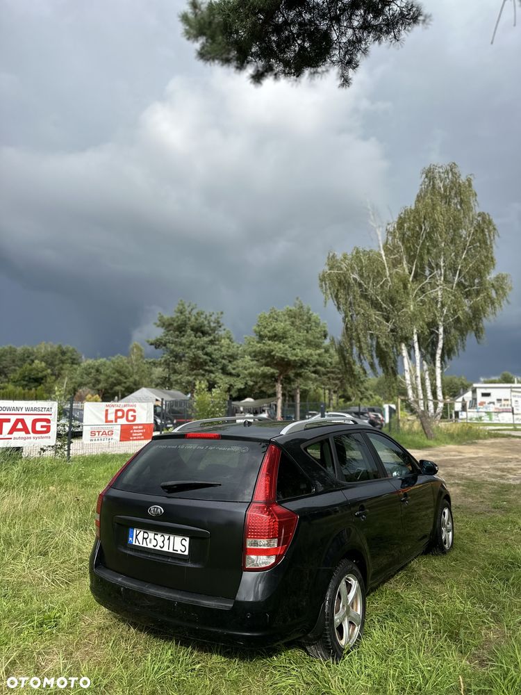 Kia Ceed - 3