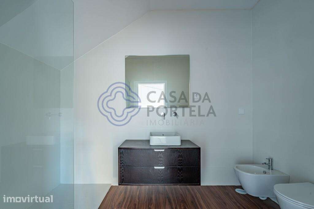 Apartamento DuplexT3  Para Venda Em Lordelo do Ouro No Porto - Grande imagem: 3/25