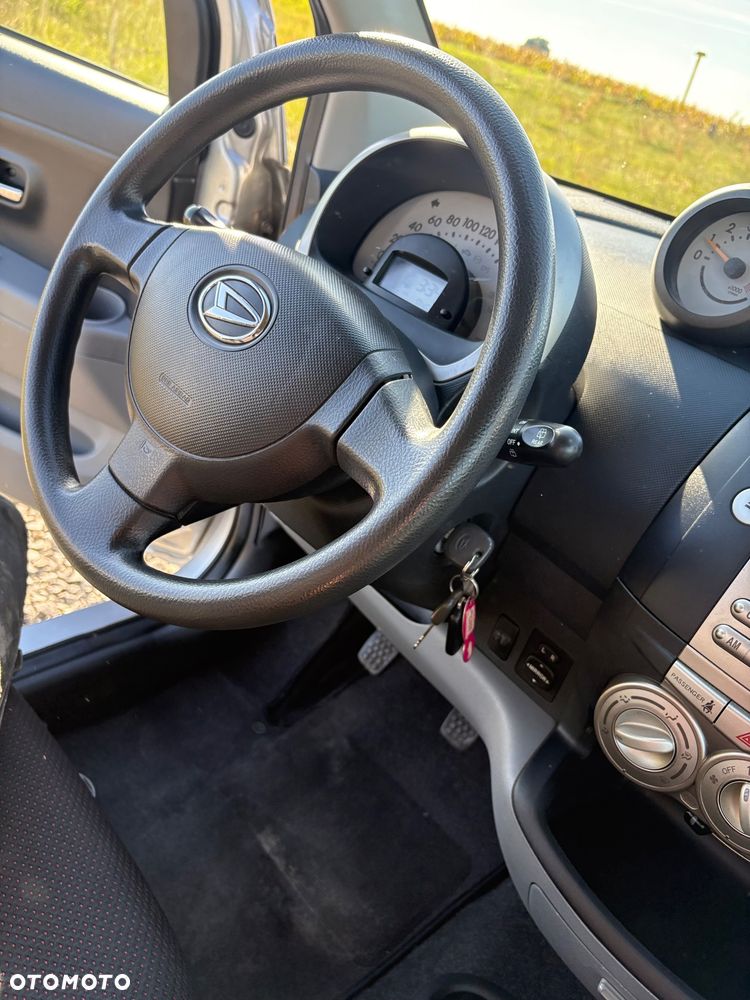 Daihatsu Sirion - 33