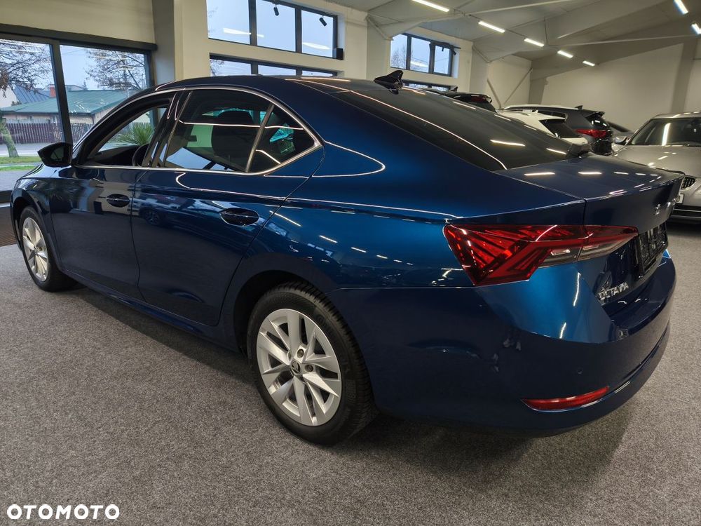 Skoda Octavia 2.0 TDI DSG Exclusive - 5