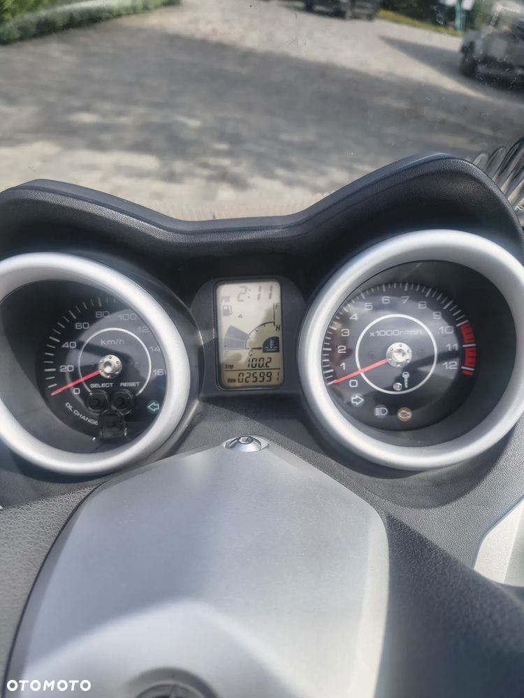 Yamaha X-max - 7