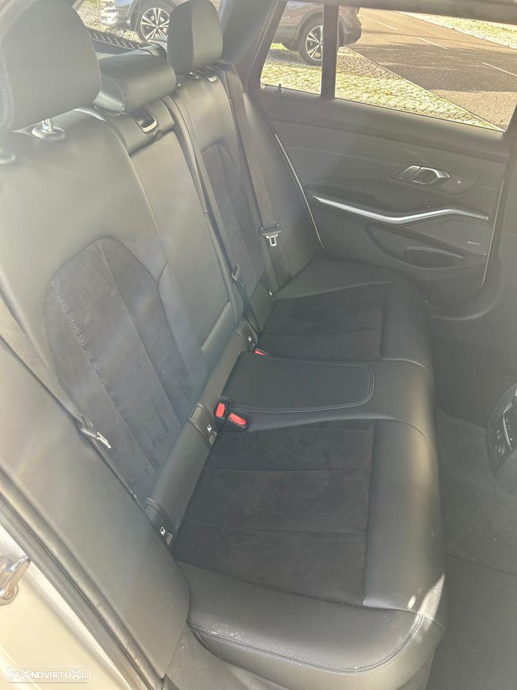 BMW 330 i Aut. M Sport - 17