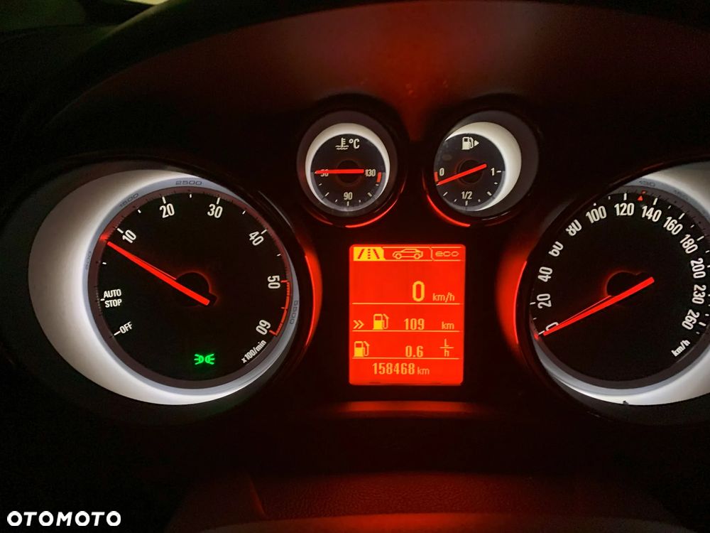 Opel Astra 1.6 CDTI Executive - 18