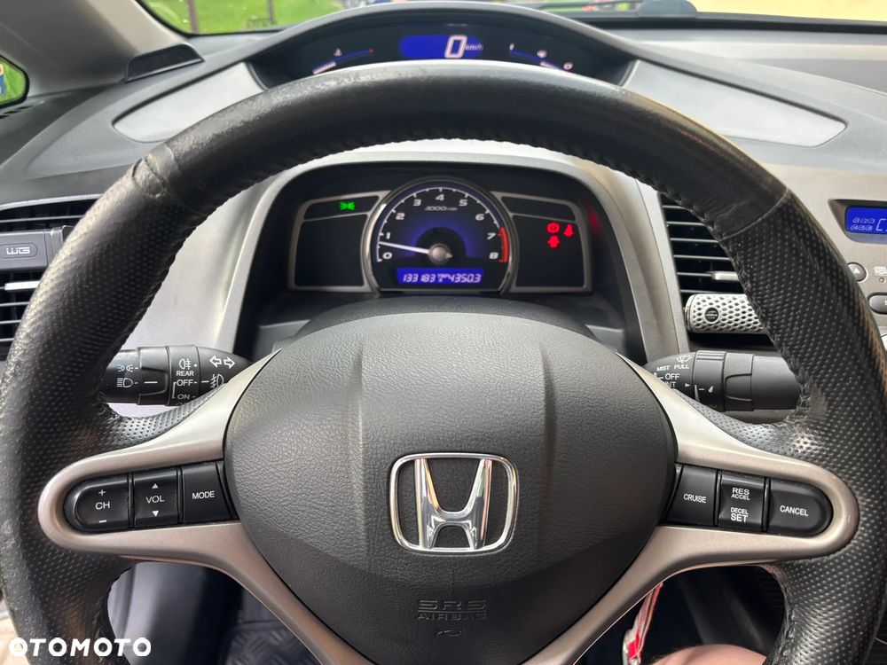 Honda Civic 1.8 Executive - 8