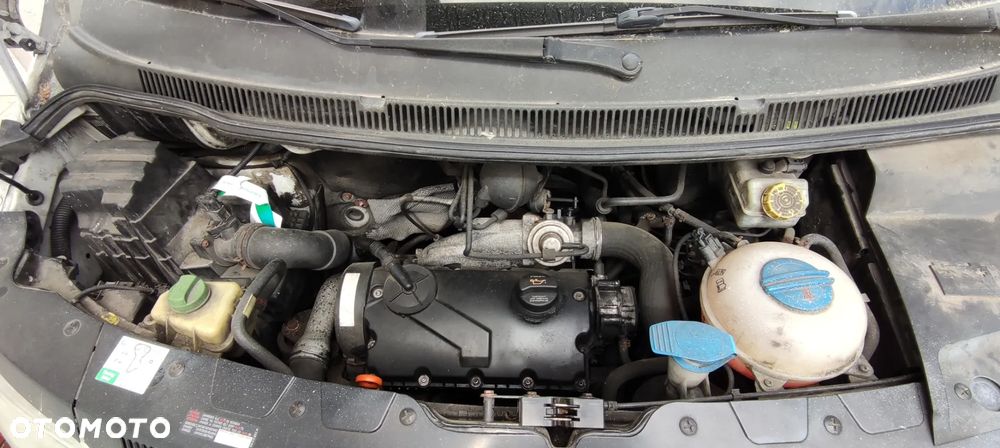 Volkswagen TRANSPORTER T5 - 4