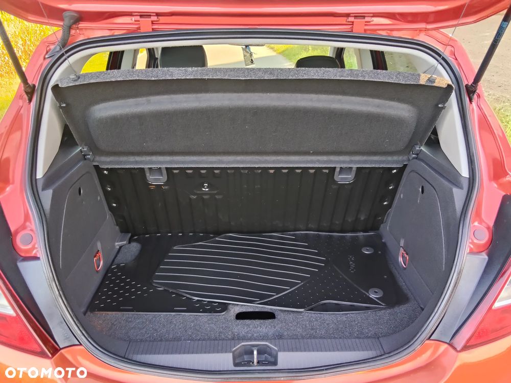 Opel Corsa 1.4 16V 150 Jahre - 21