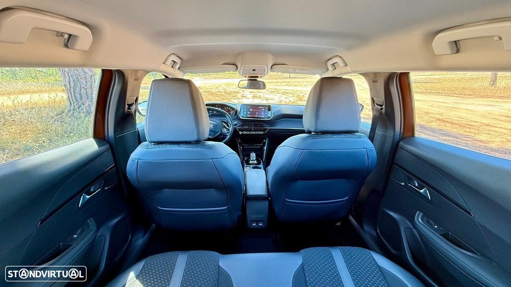 Peugeot 2008 1.2 PureTech Allure Pack EAT8 - 51
