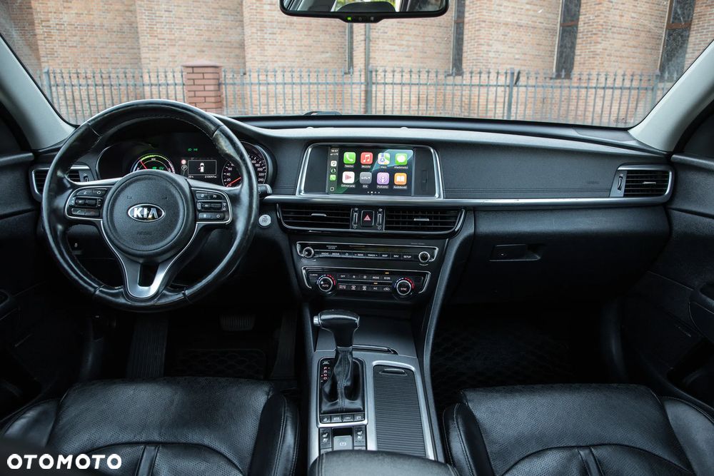 Kia Optima Sportagon 2.0 GDI Attract - 14