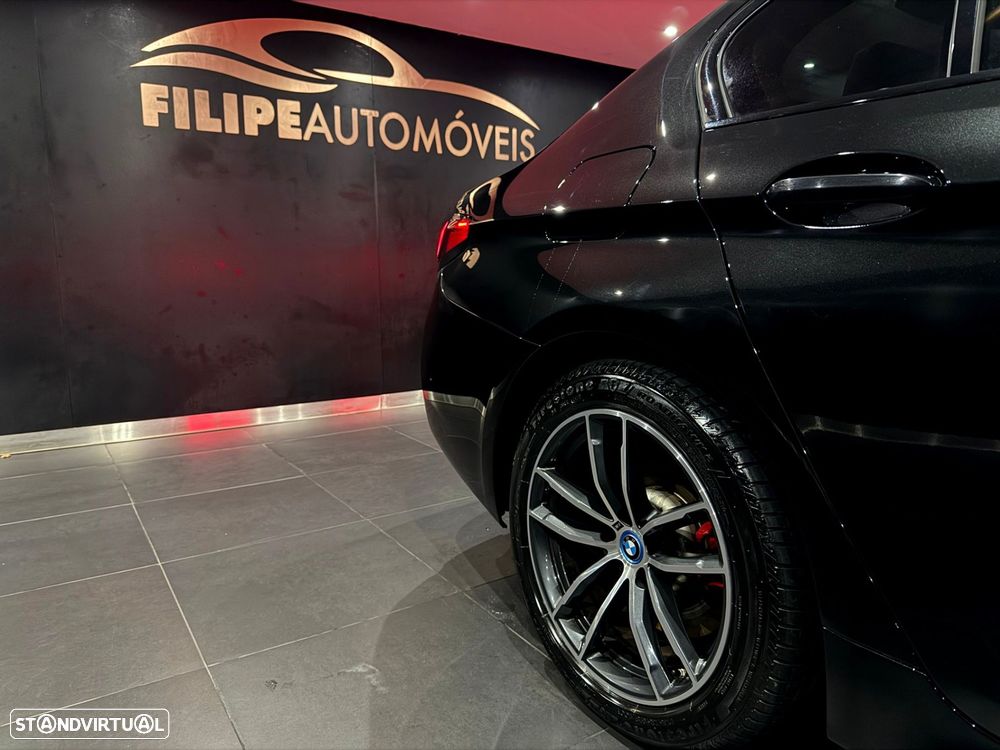 BMW 530 e Pack Desportivo M - 48