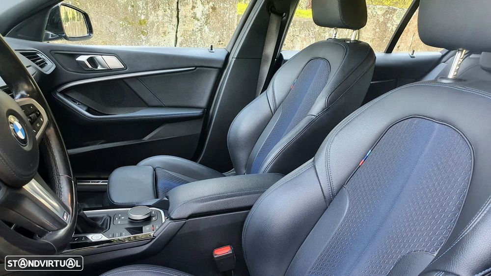 BMW 116 d Pack Desportivo M - 4