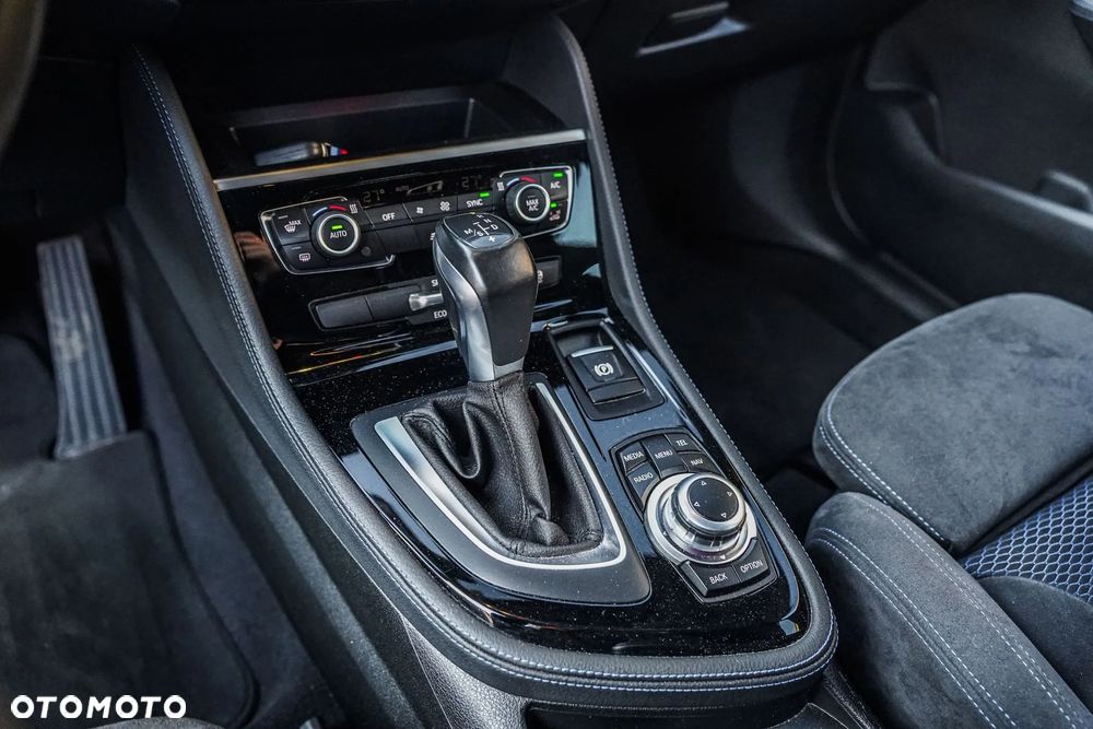 BMW Seria 2 218d M Sport - 21