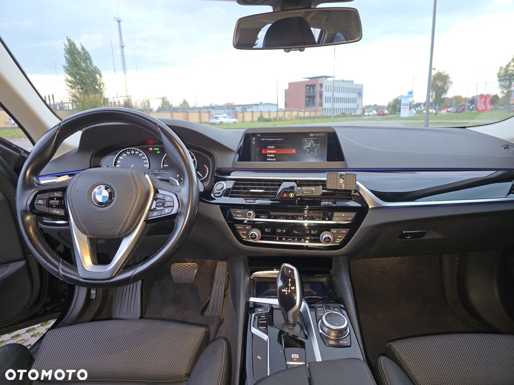 BMW Seria 5 520d xDrive Sport Line sport - 6