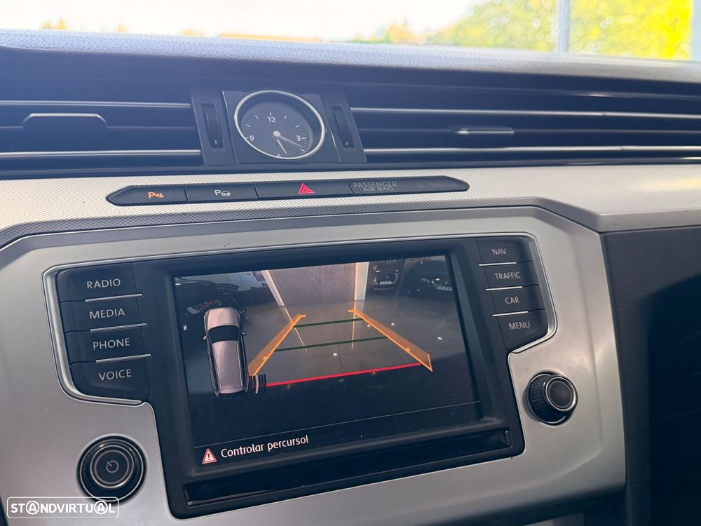 VW Passat Variant 1.6 TDI (BlueMotion ) DSG Comfortline - 8