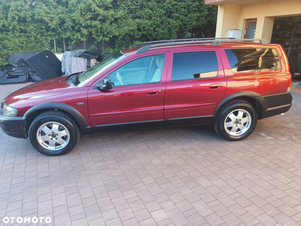 Volvo XC 70 2.5T AWD Ocean Race - 38