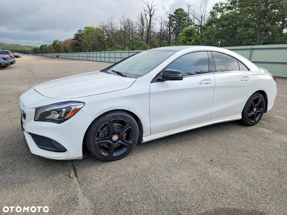 Mercedes-Benz CLA 250 4Matic 7G-DCT AMG Line - 1