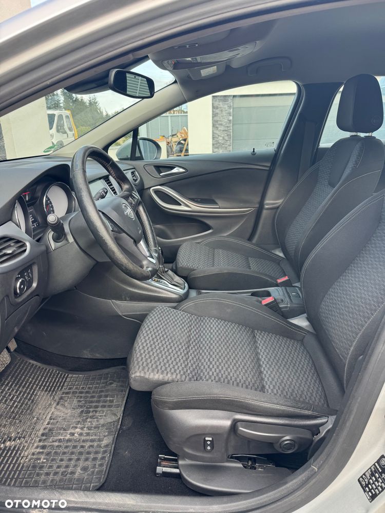 Opel Astra 1.6 D (CDTI) Automatik Innovation - 17