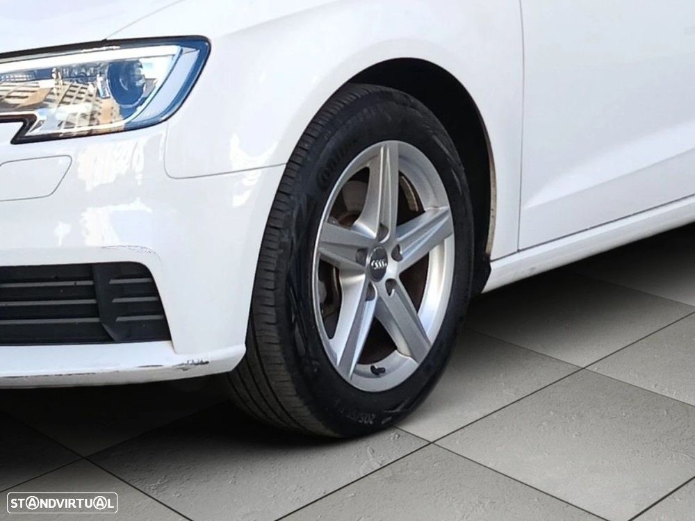 Audi A3 Sportback 30 TFSI Design - 4