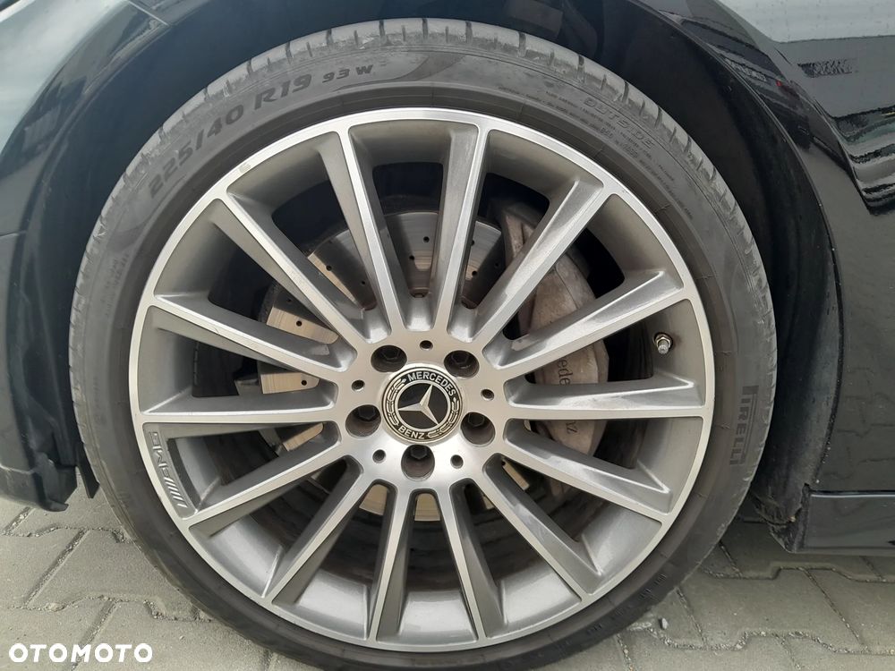Mercedes-Benz Klasa C 300 9G-TRONIC - 4
