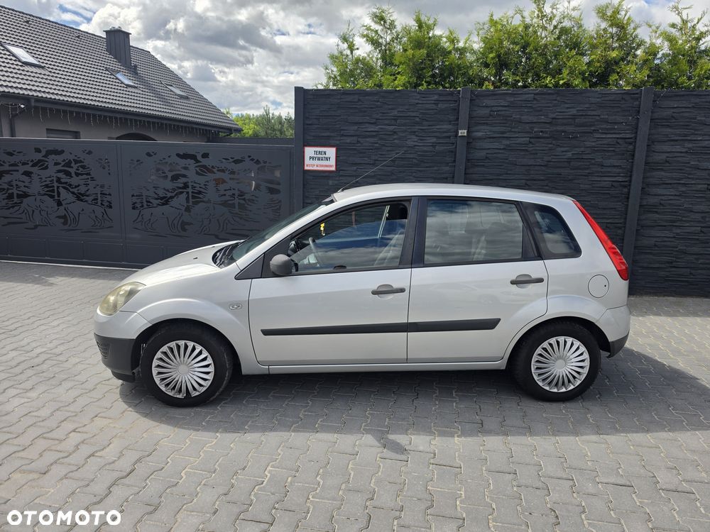 Ford Fiesta - 2