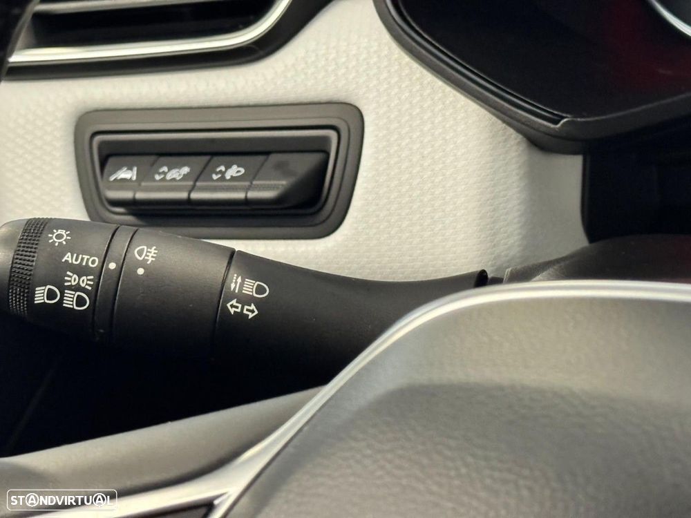 Renault Clio 1.0 TCe Evolution - 25