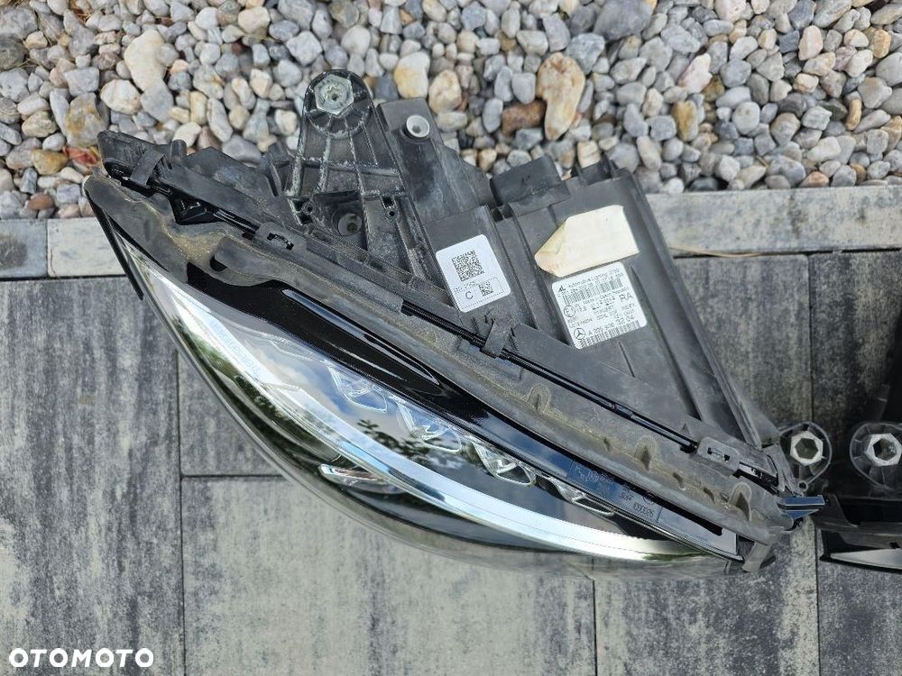 MERCEDES C KLASA 205 Lampy przód Full Led Inteligent 2059063104 2059063204 - 10