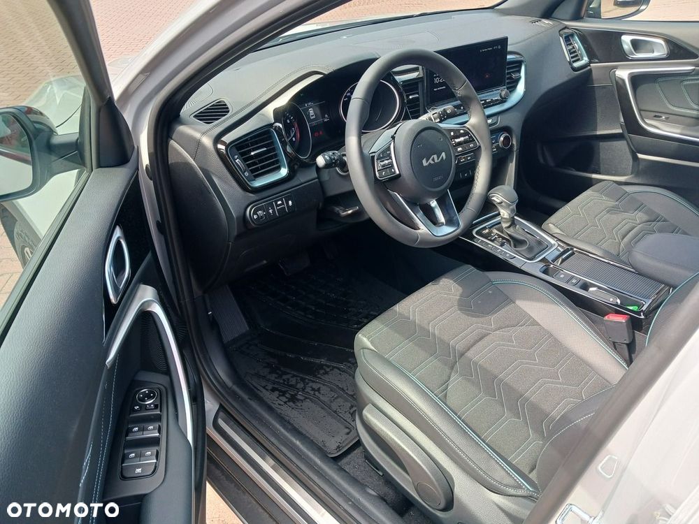 Kia XCeed - 4