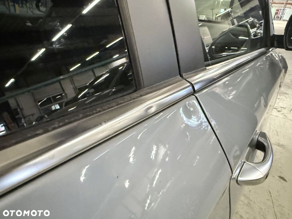 Hyundai IONIQ Style - 18