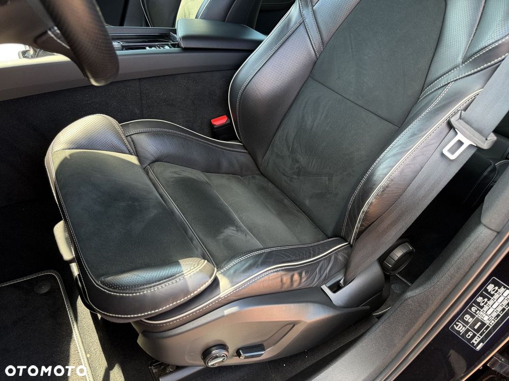 Volvo XC 60 D4 SCR R-Design - 11