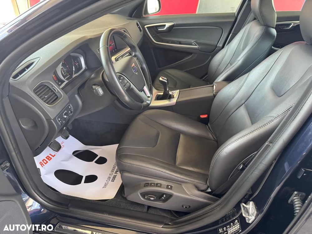 Volvo V60 D2 DRIVe Summum - 10