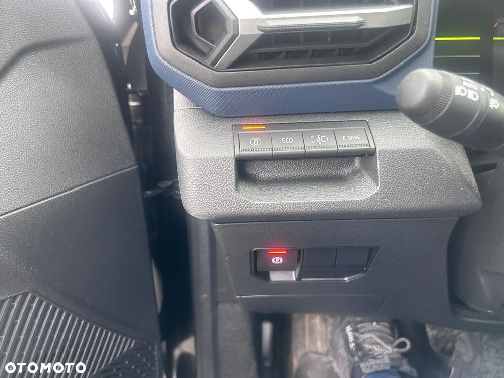 Dacia Duster 1.6 Full Hybrid 140 Journey MMT - 12