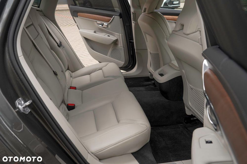 Volvo S90 D4 Inscription - 30