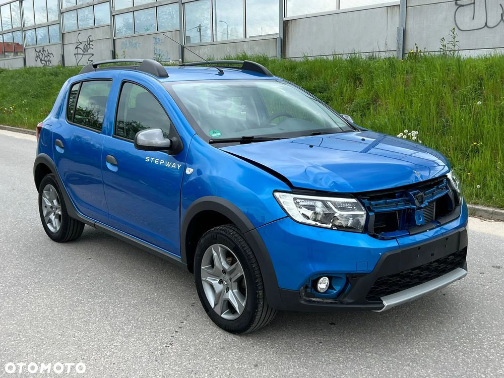 Dacia Sandero TCe 100 Essential - 1