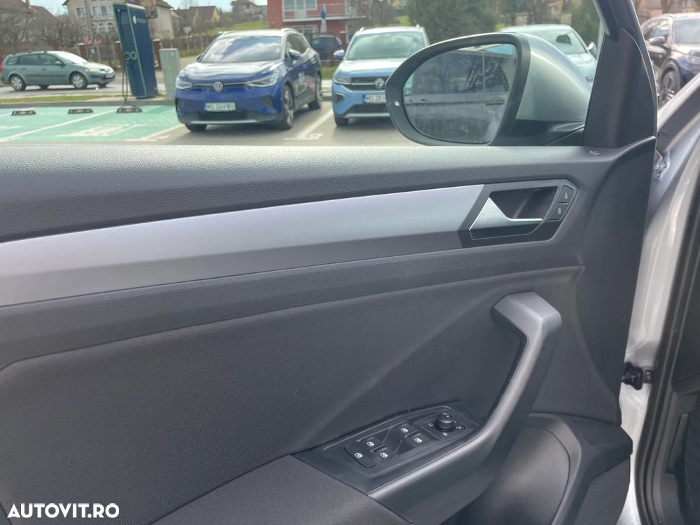 Volkswagen T-Roc 1.0 TSI Life - 12