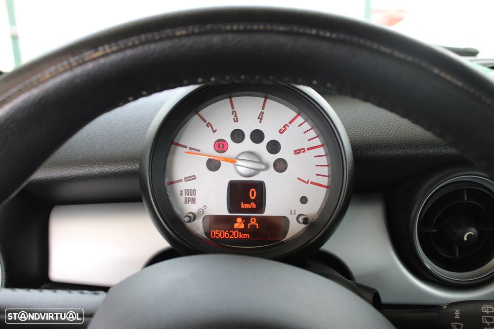 MINI 3 Portas Cooper D - 14