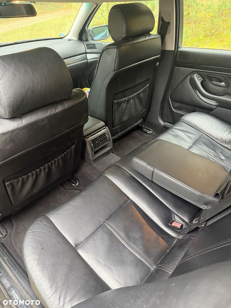 BMW Seria 5 - 16